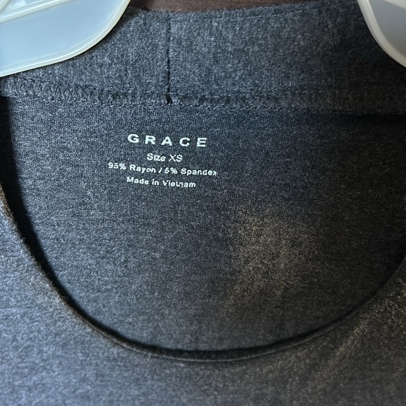 Grace top in great condition - Picture 2 of 6